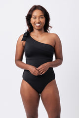 UNE PIECE-Classic One Shoulder BLACK