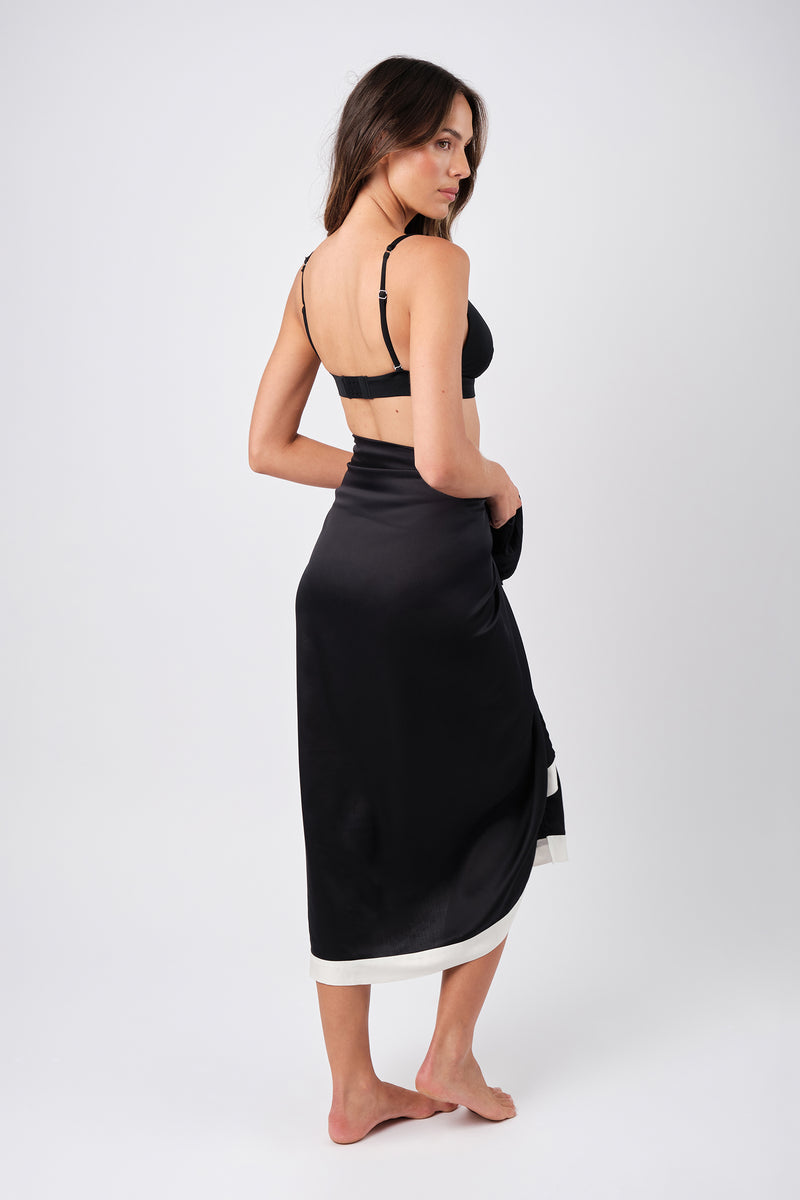 UNE PIECE-Sarong MONOCHROME